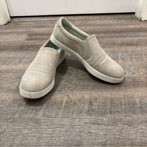 Dr Scholl’s Women’s Madison Greige Perforated Slip On Shoes Size 10W